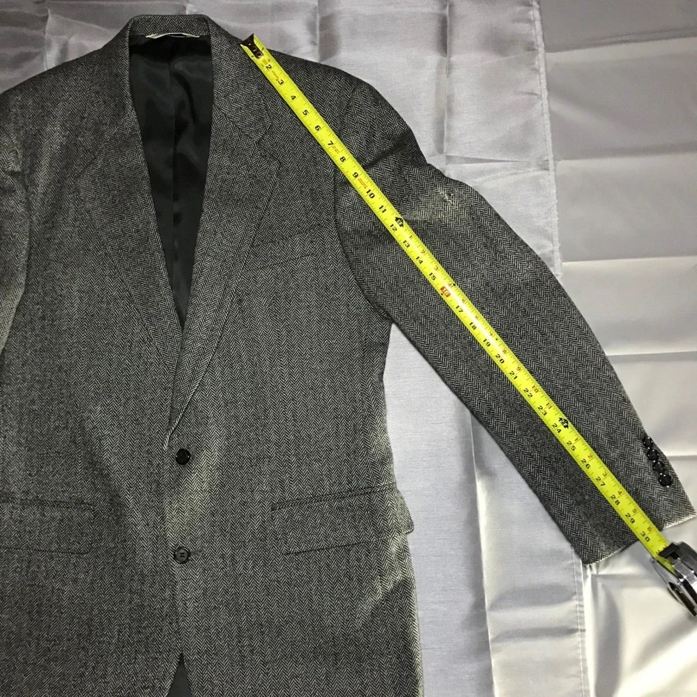 Evan Picone Belk Mens Grey Herringbone 100% Pure Wool 2 Button Blazer Sport Coat